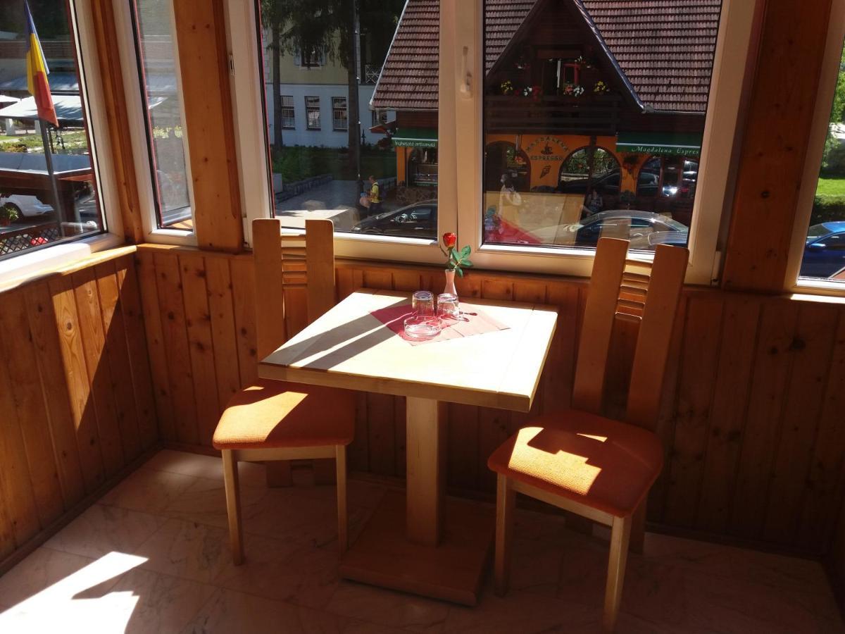 Vila Sara/Adult Only Sovata Εξωτερικό φωτογραφία